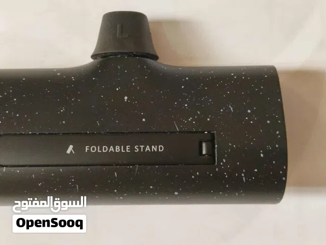 باور بانك وحامل للتليفون صغير لحجم وسهل الحمل في اي مشوار سريع