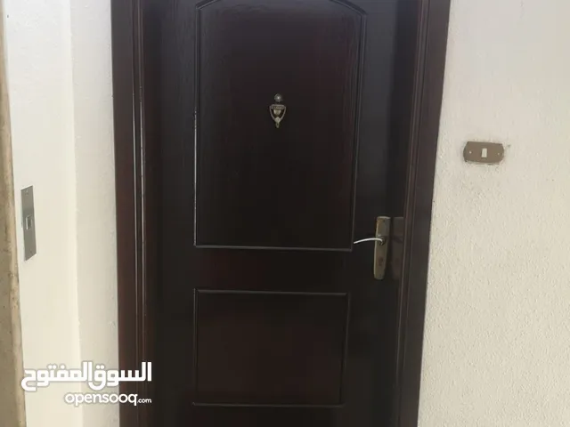 135 m2 4 Bedrooms Apartments for Sale in Amman Jabal Al Zohor