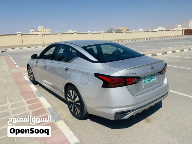 Used Nissan Altima in Al Dhahirah