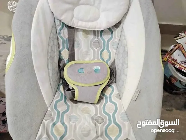 كرسي هزاز مريح للأطفال من Ingenuity – SimpleComfort