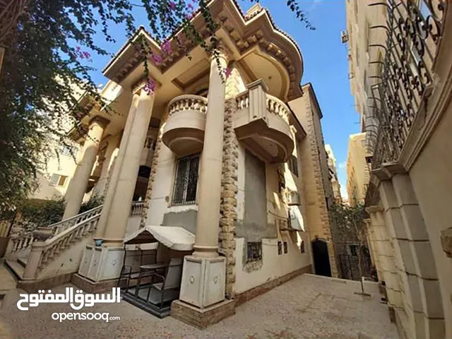 500 m2 More than 6 bedrooms Villa for Sale in Giza Hadayek al-Ahram