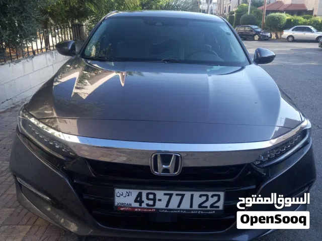 2018 هوندا اكورد Touring