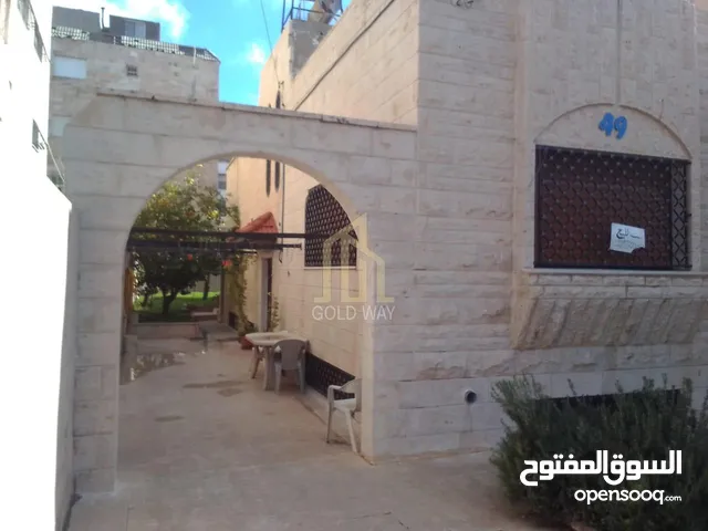 250 m2 4 Bedrooms Villa for Sale in Amman Arjan