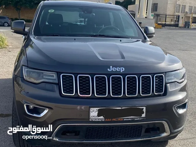 جيب شروكي ليمتد 2017 أعلى المواصفات فحص فل كامل بدون ملاحظات المالك الأول والوحيد في الأردن.