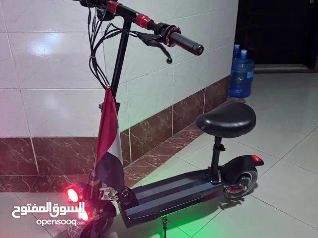 سكوتر كهربائي للبيع لا يوجد مشكله للتواصل خاص ممتاز ما يشكي من شي