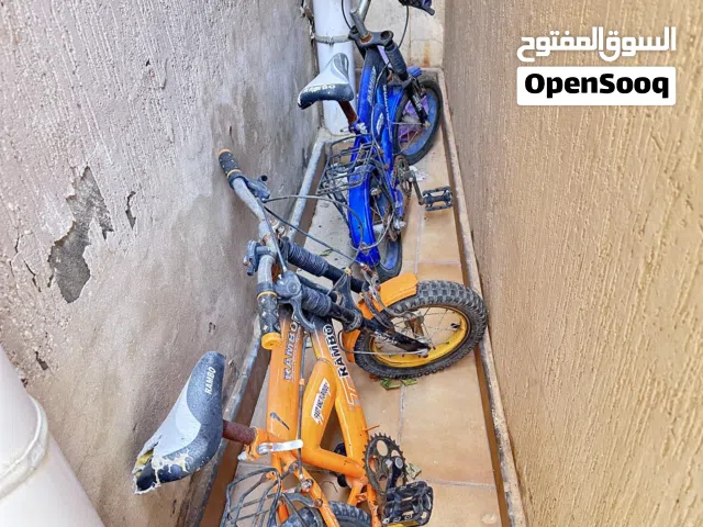 زوز دراجات امورهم طيبة يبو صيانة الكاتينه وشوية حجات درجه تركيه نضيفه تبي صيانه لكان واحده زرقه