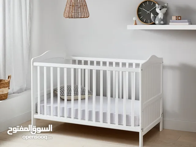 2 in 1 wooden cot