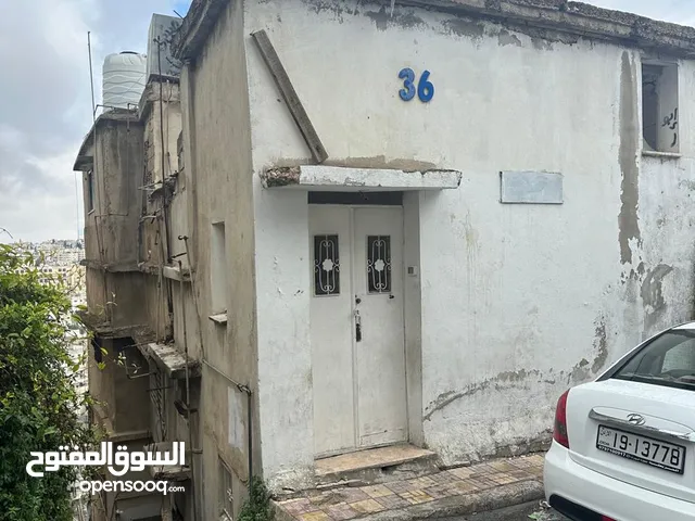 250m2 More than 6 bedrooms Townhouse for Sale in Amman Jabal Al-Marrikh