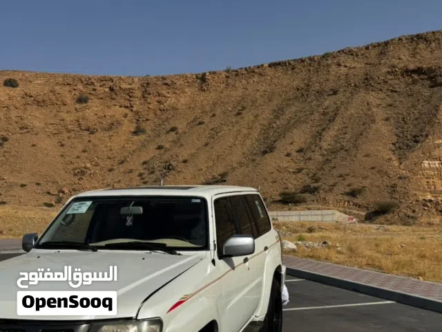 2005 نيسان اخرى