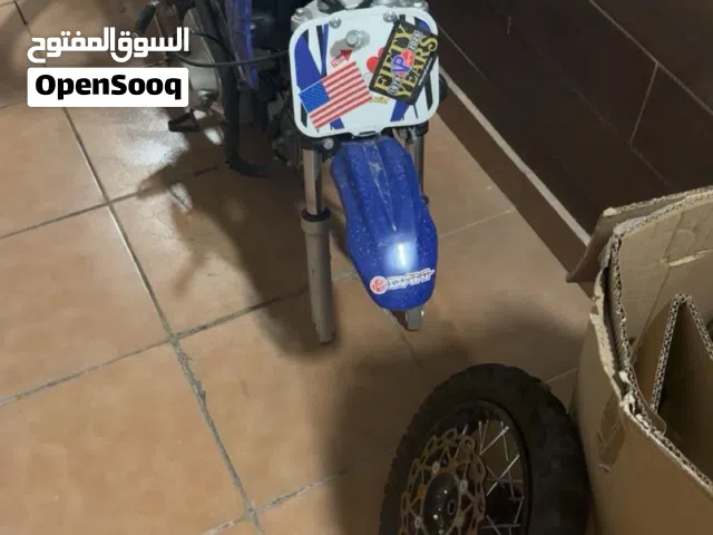 للبيع سيكل صيني يحتاج تاير و سيم كلج