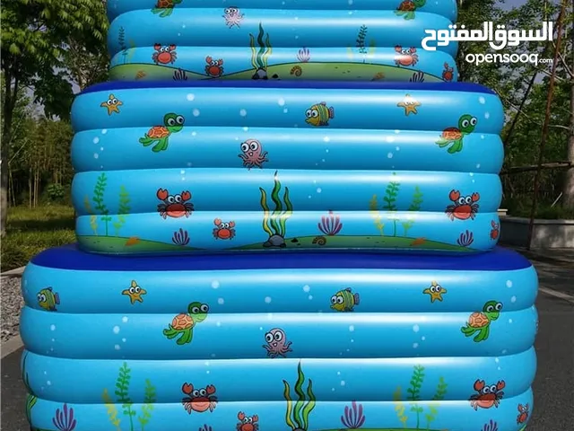 مسابح قابلة للنفخ وقابلة للطي