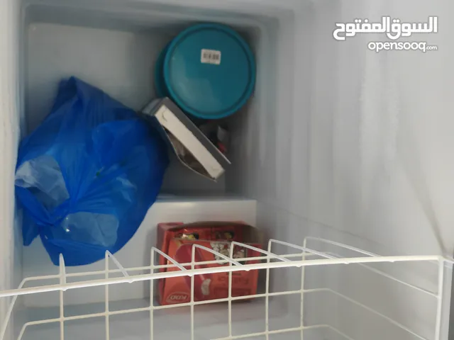 للبيع فريزر بحاله ممتازه For sale freezer in an excellent condition