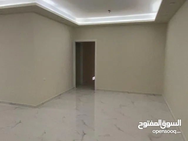 شقة مميزة بسعر مميز مساحة 165 متر نابلس المخفية العلوي بالقرب من ديوان حبيشة