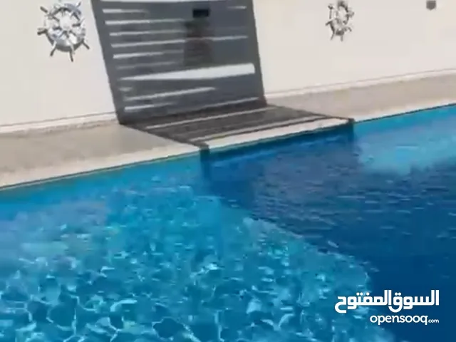 200 m2 3 Bedrooms Apartments for Rent in Hawally Salwa