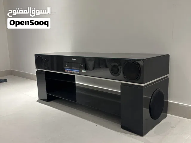 طاولة تلفزيون زجاجية سوداء مع ساوند بار SHARP