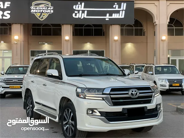 Used Toyota Land Cruiser in Muscat