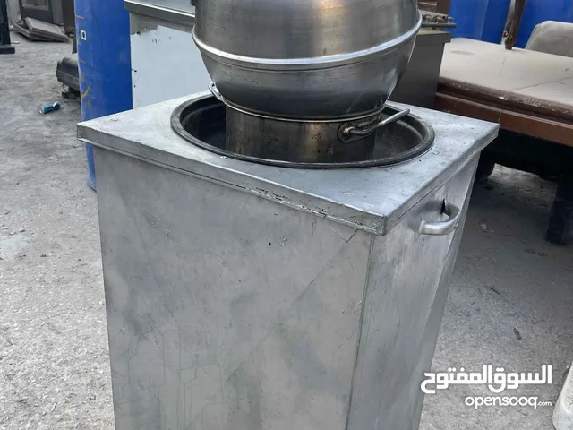 طنجره فوليه مع القاعده والكف ومنصب الغاز كاملة طنجرة فول بحالة ممتازه