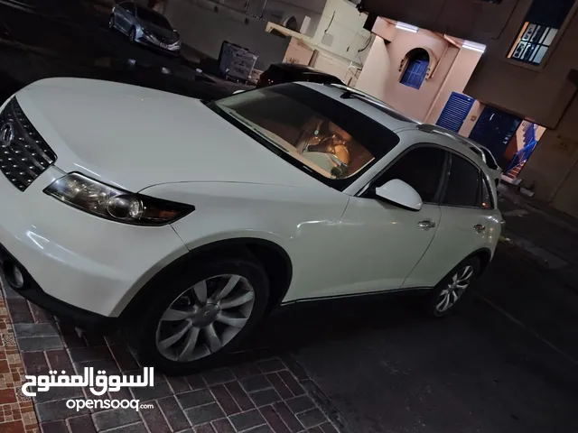 Used Infiniti FX35 in Ajman