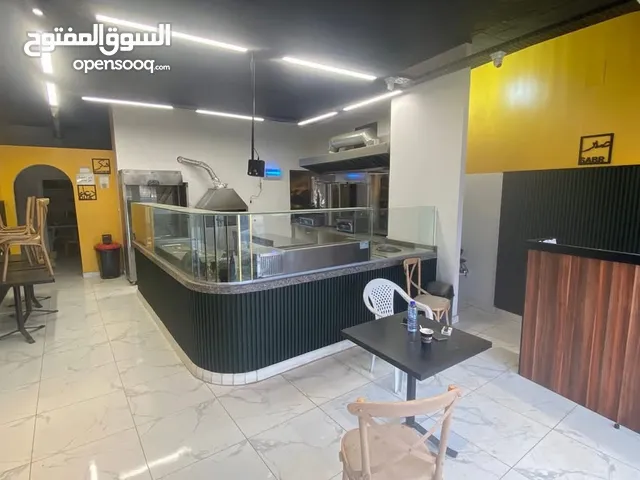 مطعم للبيع او الايجار