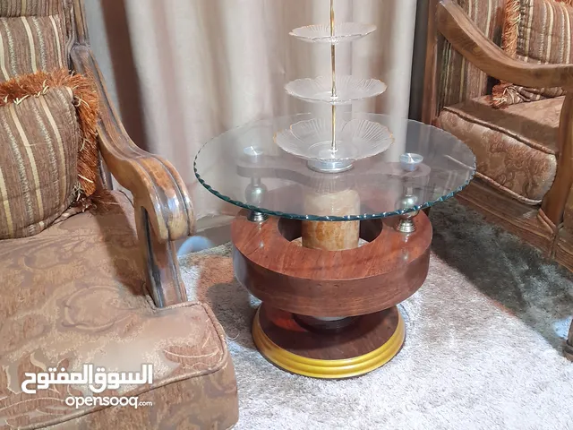 كنب بحال الجديد للبيع المستعجل بداعي السفر لون عسلي تفصيل وليس تجاري