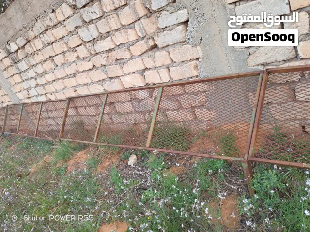 حديد مشبك يستخدم للحائط والاقفاص