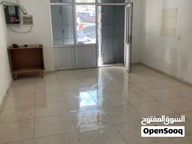 محل للايجار في منطقة ام الشرايط