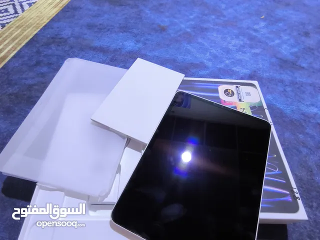 Apple iPad pro 4 128 GB in Basra