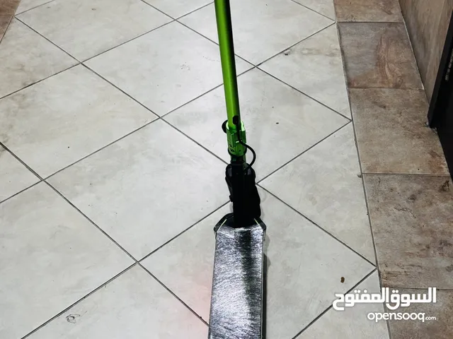 سكوتر أطفال كهربائي