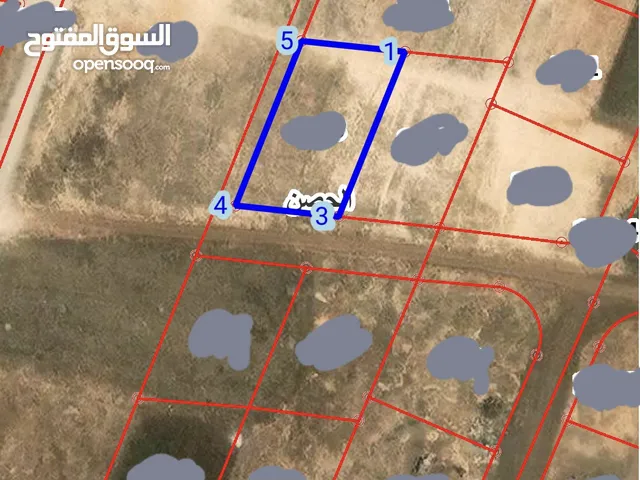 بأعلى قمة حوض طبول كوتيه مساحة القطعه 880 م2 على شارعين غربي 12 م2 واجهة 23 م وشارع غربي 6 م بطول39