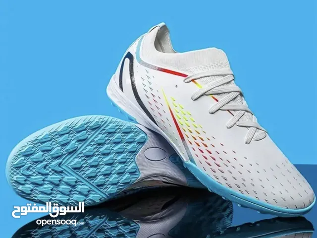 45 Sport Shoes in Central Governorate
