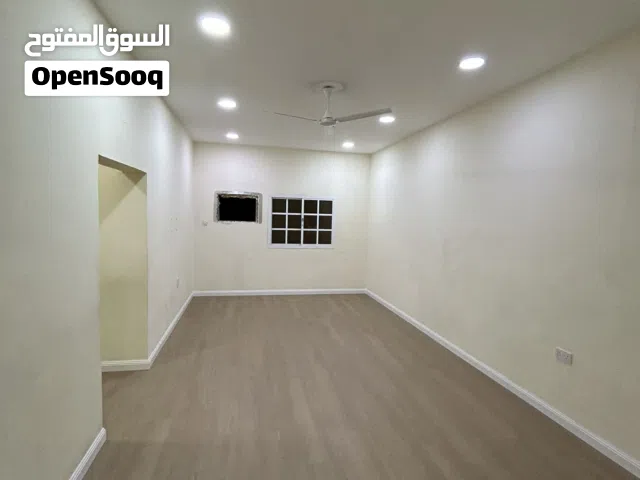 180 m2 2 Bedrooms Apartments for Rent in Central Governorate Al-Bahair
