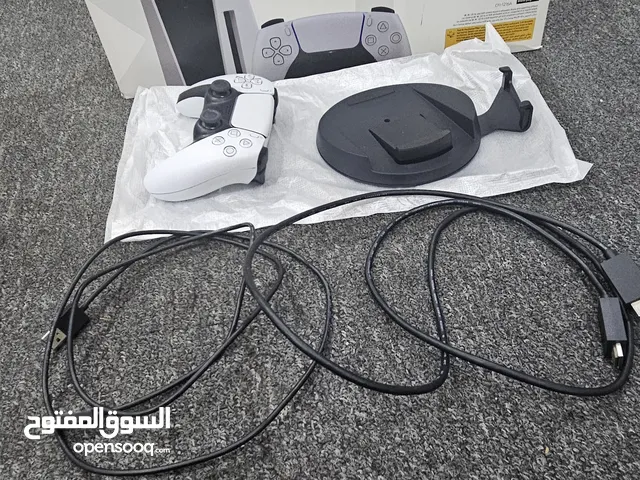 بلاستيشن 5 تيرا و يديتين ولعبه فيفا 25