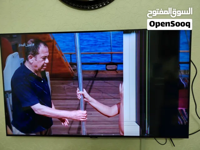 شاشه سامسونج مكسوره شغاله  مع ريموت عدد 2 اصلي للبيع