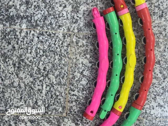 هيلاهوب مع عجل ، قرص دوار ، دمبلصات ، اشرطة تمرين مطاطية