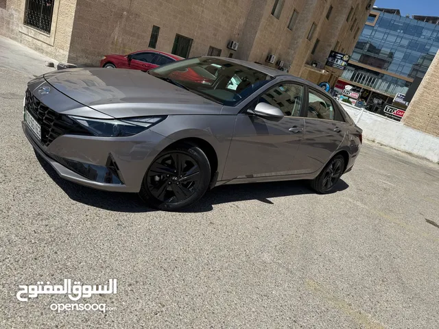 Sedan Hyundai in Amman