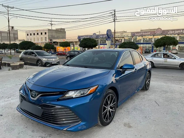 تويوتا كامري 2020 بطارية ليثيوم فل مع الفتحة مواصفات عالية جميع الاضافات