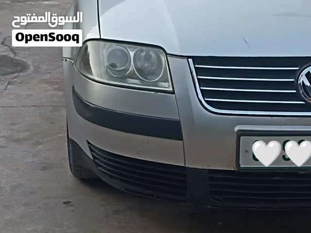 2002 فولكسفاغن باسات Standard