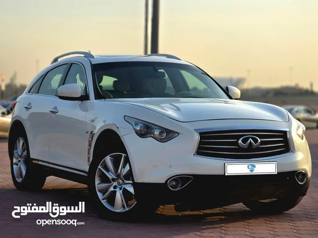 Used Infiniti QX70 in Farwaniya