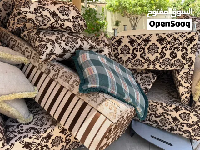 غنفات وكراسي جلوس مستعمله