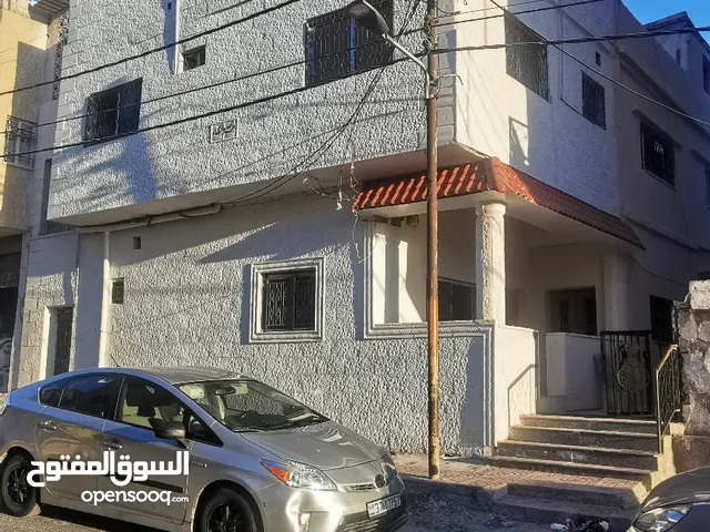 360 m2 More than 6 bedrooms Townhouse for Sale in Irbid Mojamma' Al Shamal