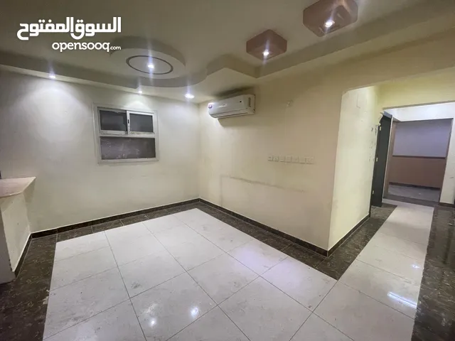 90 m2 4 Bedrooms Apartments for Rent in Al Riyadh Ash Shafa