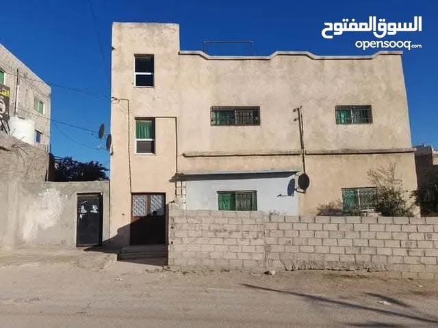 132 m2 3 Bedrooms Townhouse for Sale in Irbid Taybeh District