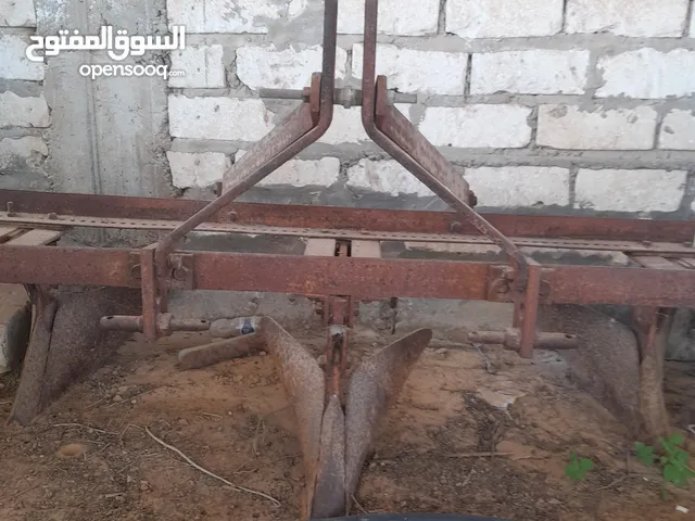 1987 Tractor Agriculture Equipments in Zawiya