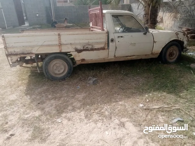 Used Peugeot 405 in Zliten