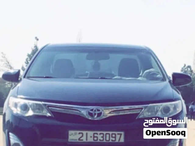 2013 تويوتا كامري XLE
