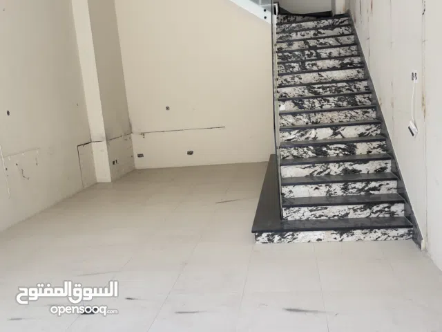 محلات للايجار في أرقى مجمعات الشويخ من المالك مباشرة بدون خلو او عمولة