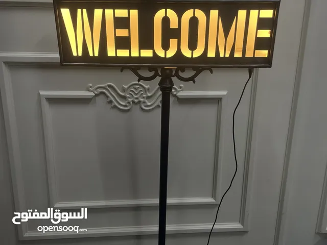 ستاند welcome مضيء