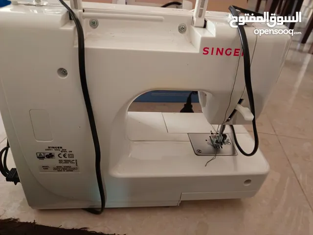 ماكينة خياطة سنجر بحالة الوكالة