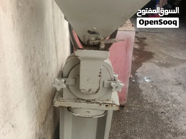 جاروشة بهارات ومطاحن وسكر ملح