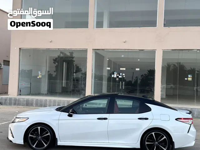 2018 تويوتا كامري XSE